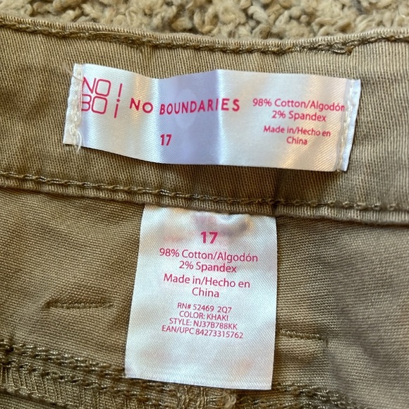 Khaki pants - Picture 3 of 3